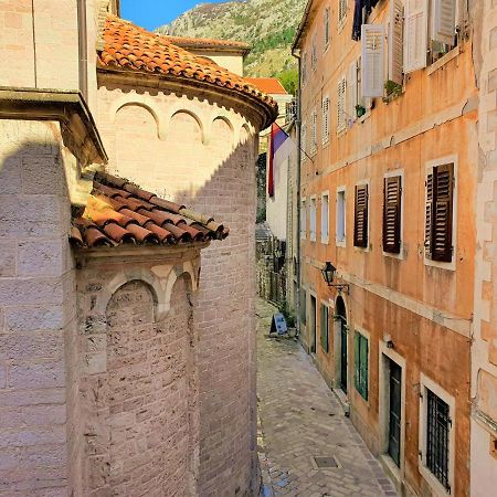 St.Tripun Apartment Kotor Eksteriør bilde