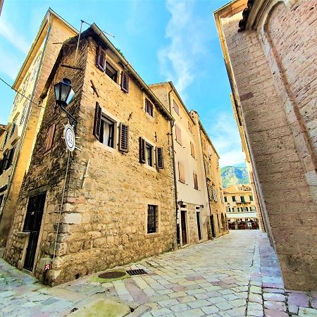 St.Tripun Apartment Kotor Eksteriør bilde