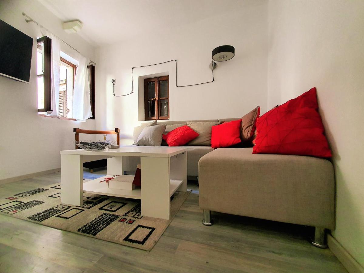 St.Tripun Apartment Kotor Eksteriør bilde