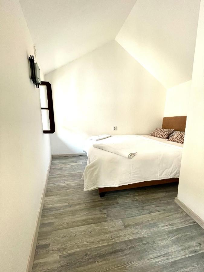 St.Tripun Apartment Kotor Eksteriør bilde